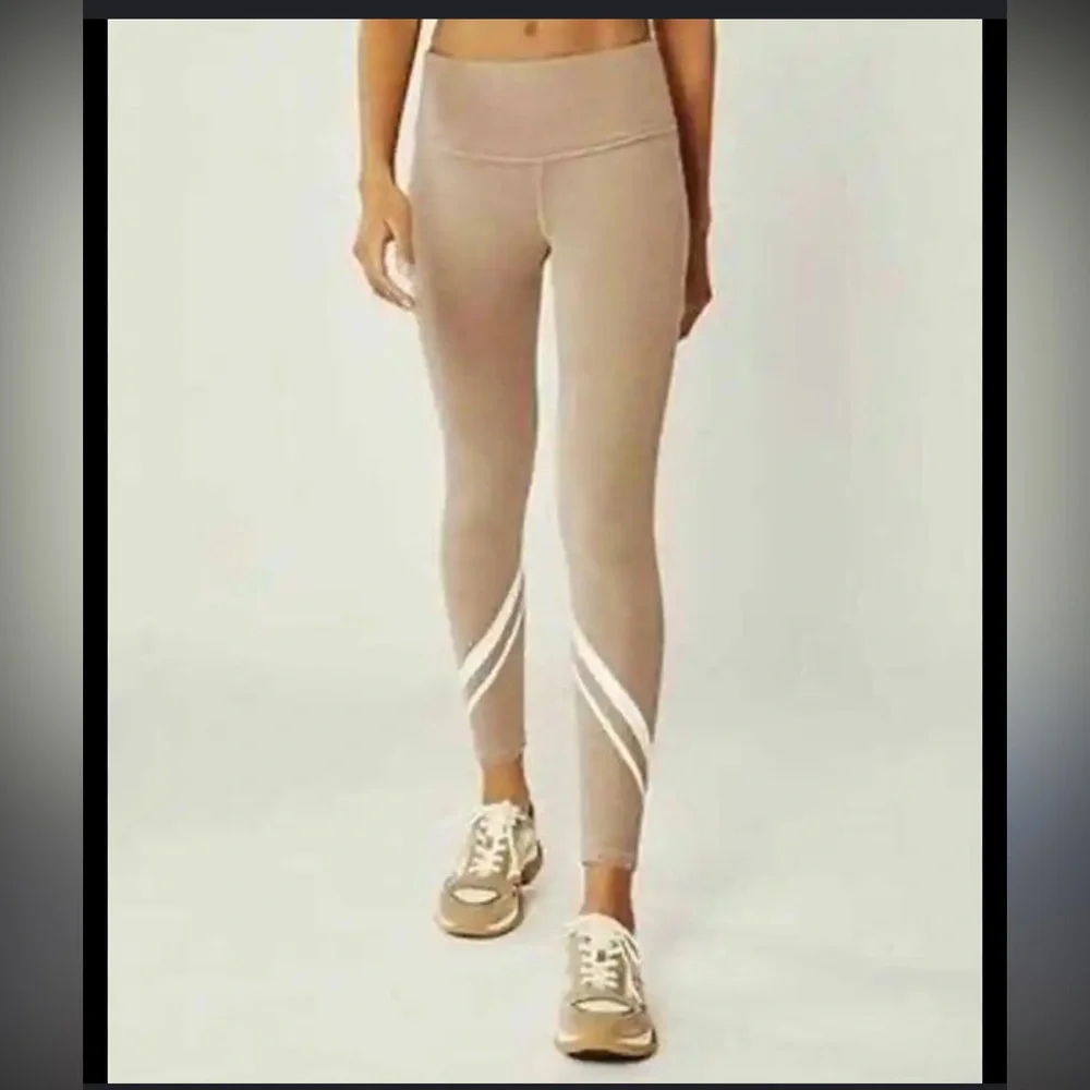 EUC - Tory Burch Sport Full Length Leggings with Side Pockets‎
